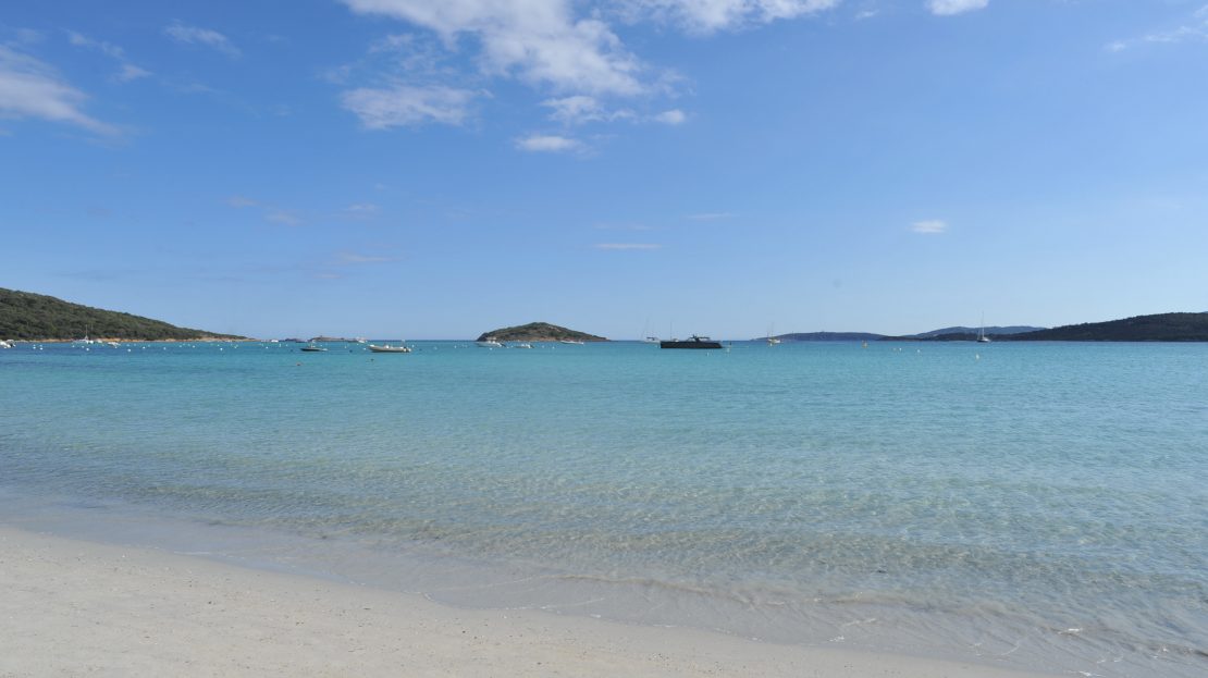 location villa vue mer proche Cabanon Bleu