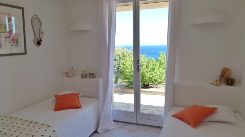 entre Santa Giulia et Palombaggia location villa vue panoramique