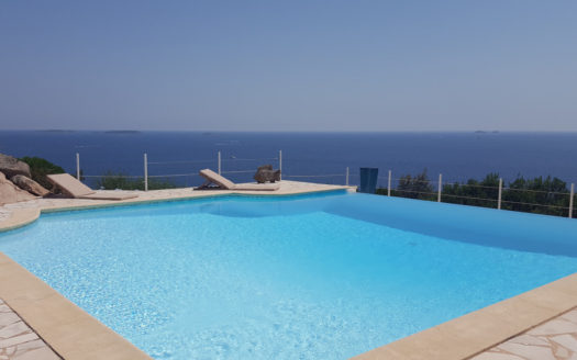 villa avec piscine proche Santa Giulia delta-immo-porto-vecchio