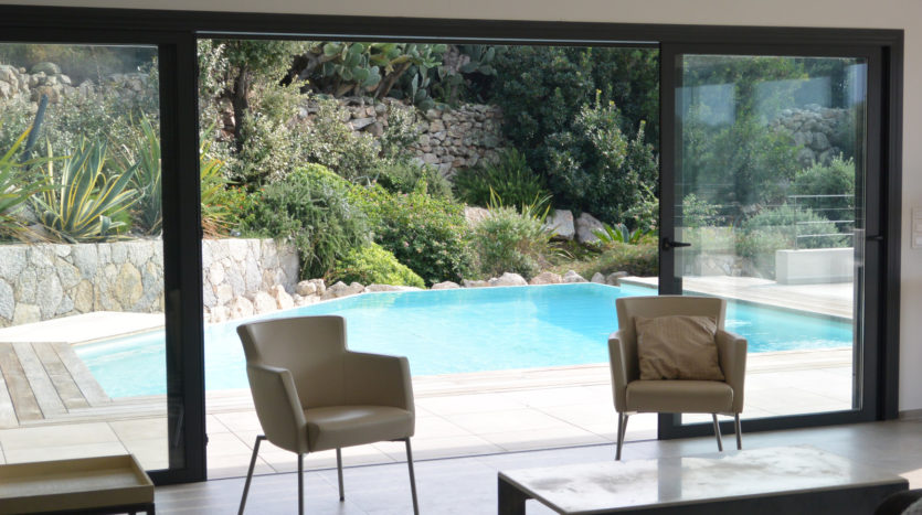 vente villa de luxe avec piscine saint cyprien corse du sud