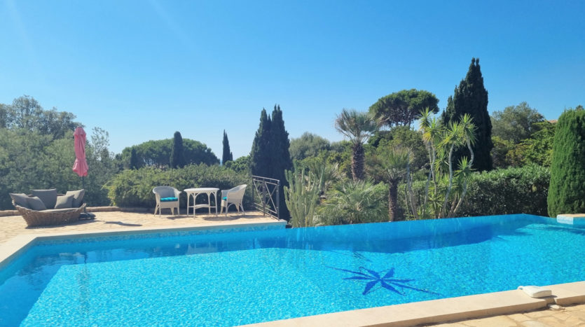 location villa vue mer piscine