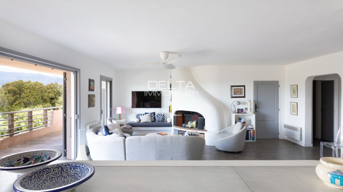 Domaine CALA-ROSSA: villa à 100 m de la mer