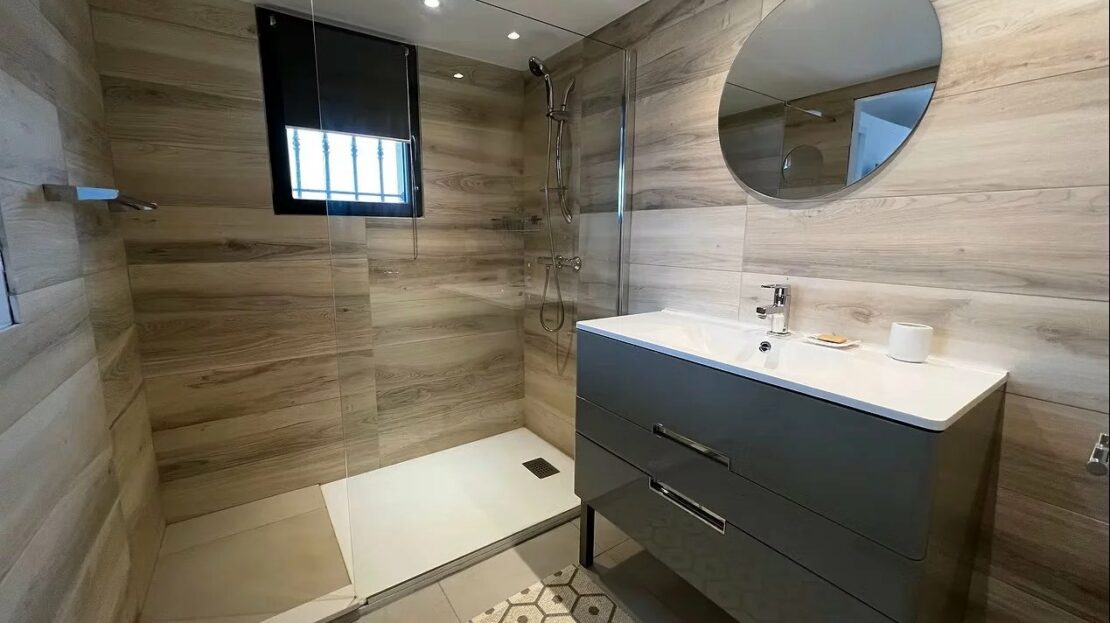 Villa récente à Saint Cyprien, à vendre