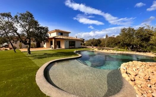 Villa récente à Saint Cyprien, à vendre